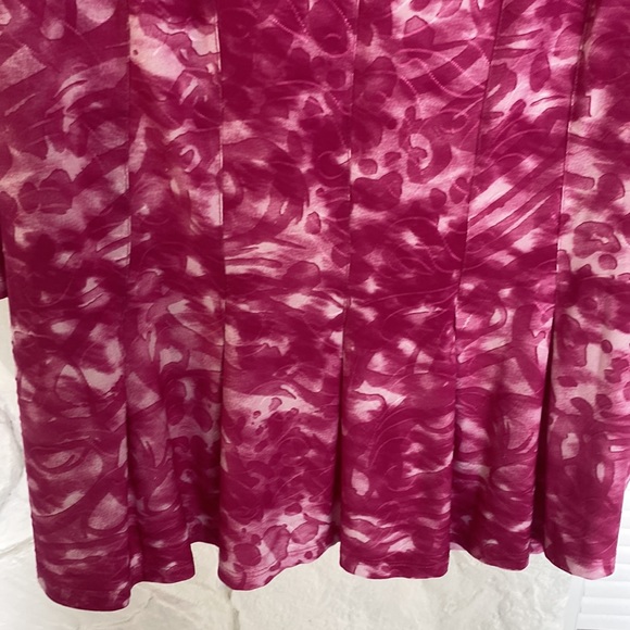 Sami & Jo Pink ad white printed tunic top with ruffle detail 3/4 sleeve v neck - Picture 4 of 13